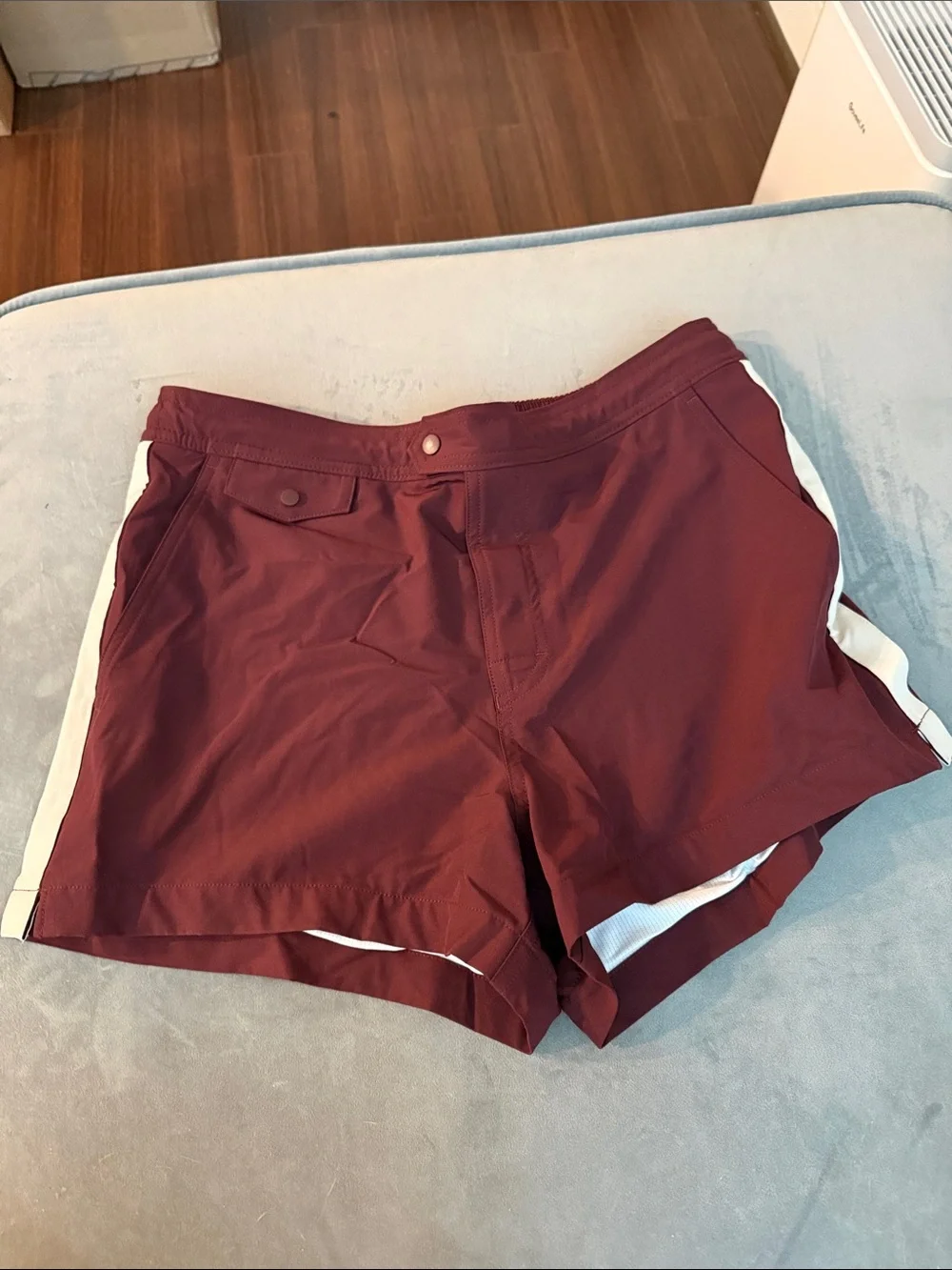 American eagle swim trunks medium